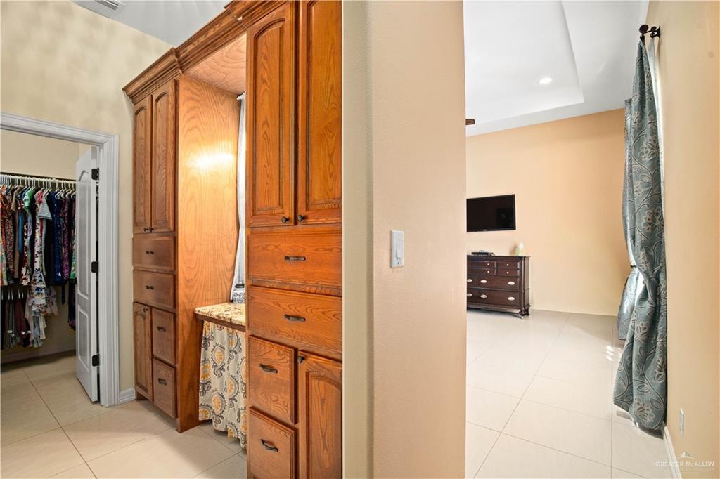 917 Beddoes Road La Feria, TX 78559 - Photo 10 of 20 view of a bathroom with a shower and mirror