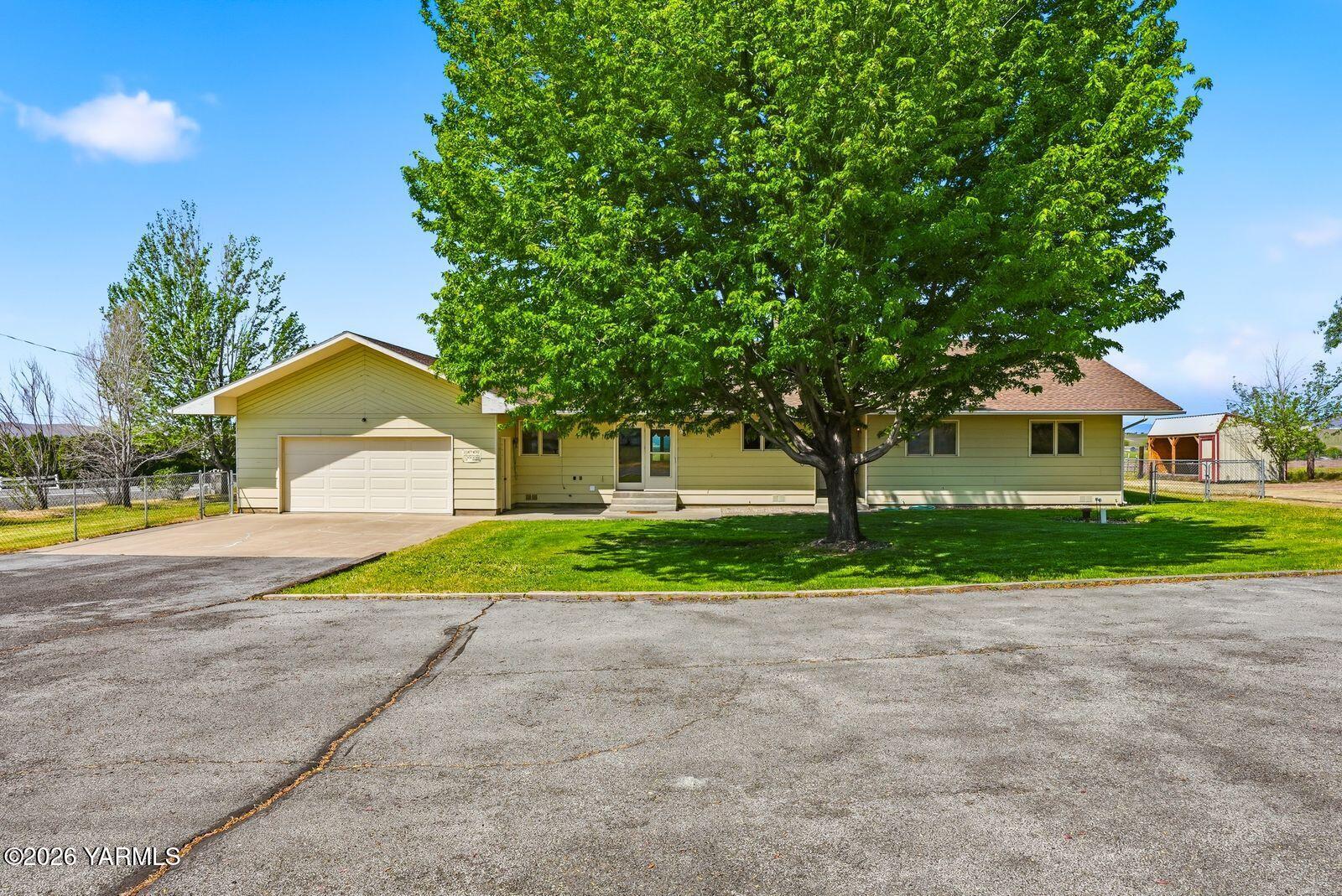10821 Mieras Road Yakima, WA 98901 - Photo 4 of 54 10821 Mieras Road