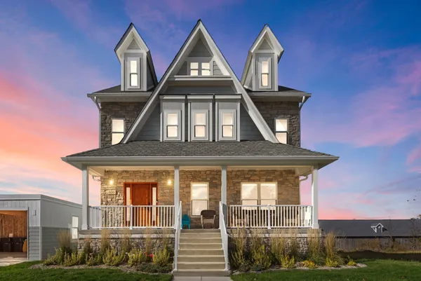 $1,395,000 | 600 West Mechanic Street, New Buffalo, MI 49117