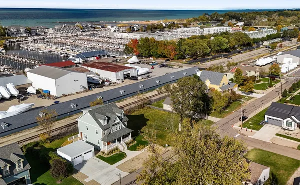 $1,395,000 | 600 West Mechanic Street, New Buffalo, MI 49117