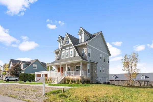 $1,395,000 | 600 West Mechanic Street, New Buffalo, MI 49117