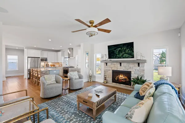$1,395,000 | 600 West Mechanic Street, New Buffalo, MI 49117