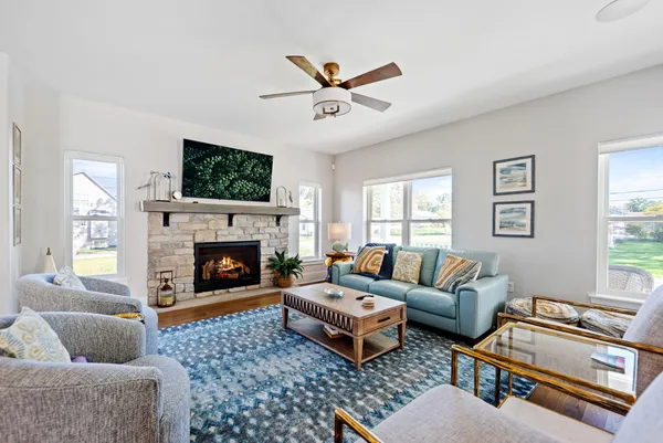 $1,395,000 | 600 West Mechanic Street, New Buffalo, MI 49117
