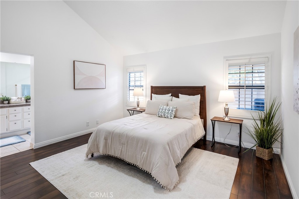492 East Yale Loop Irvine, CA 92614 - Photo 14 of 31