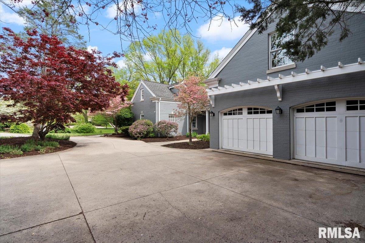 1800 Cherry Road Springfield, IL 62704 - Photo 8 of 72