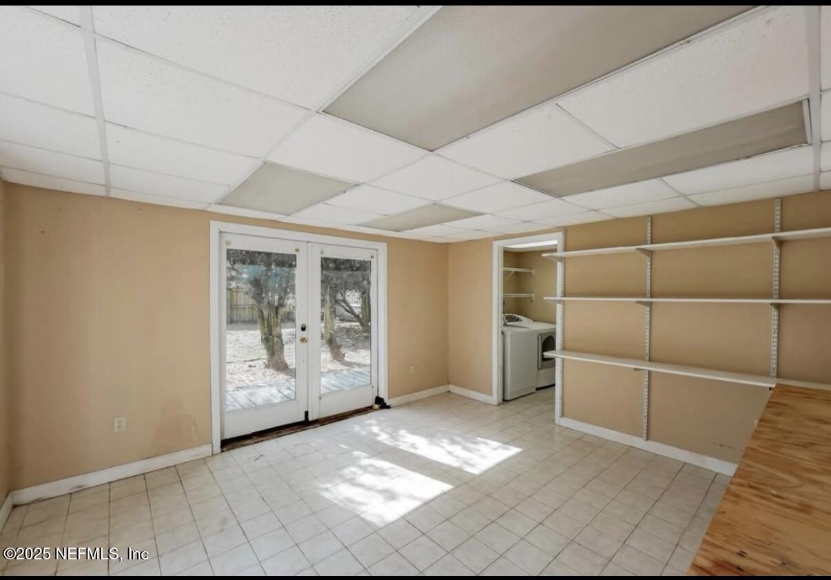 1802 Kingswood Road Jacksonville, FL 32207 - Photo 9 of 13 a view of an empty room and window