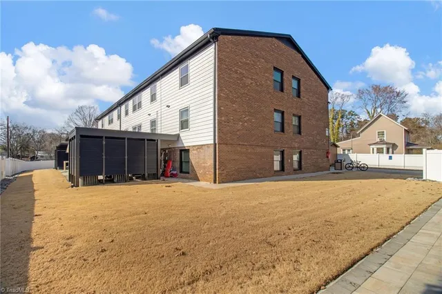 $1,250 | 105 Dahl Street, Madison, NC 27025