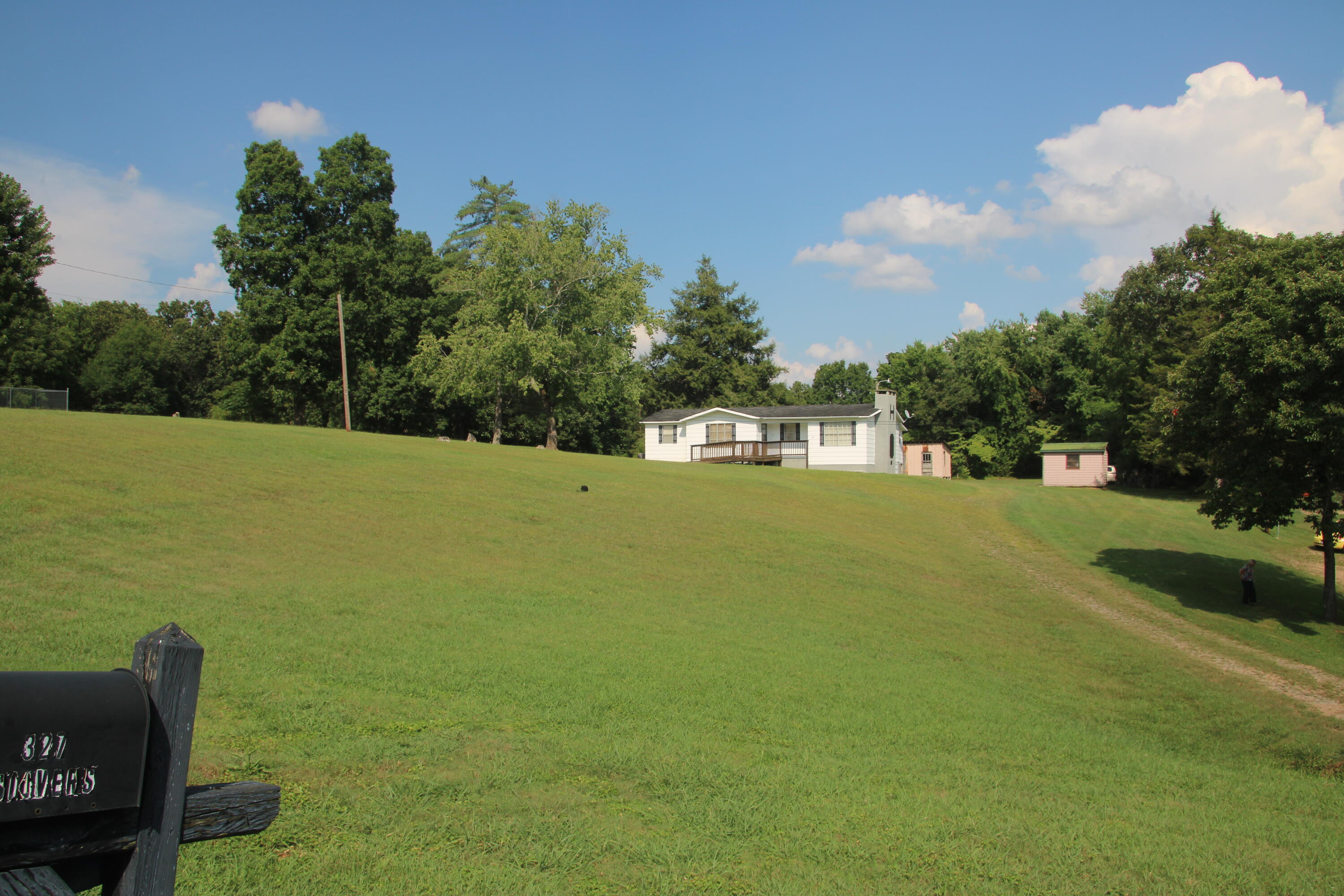 327 Burke Road Cleveland, TN 37323 - Photo 1 of 39 IMG_1109 (1)