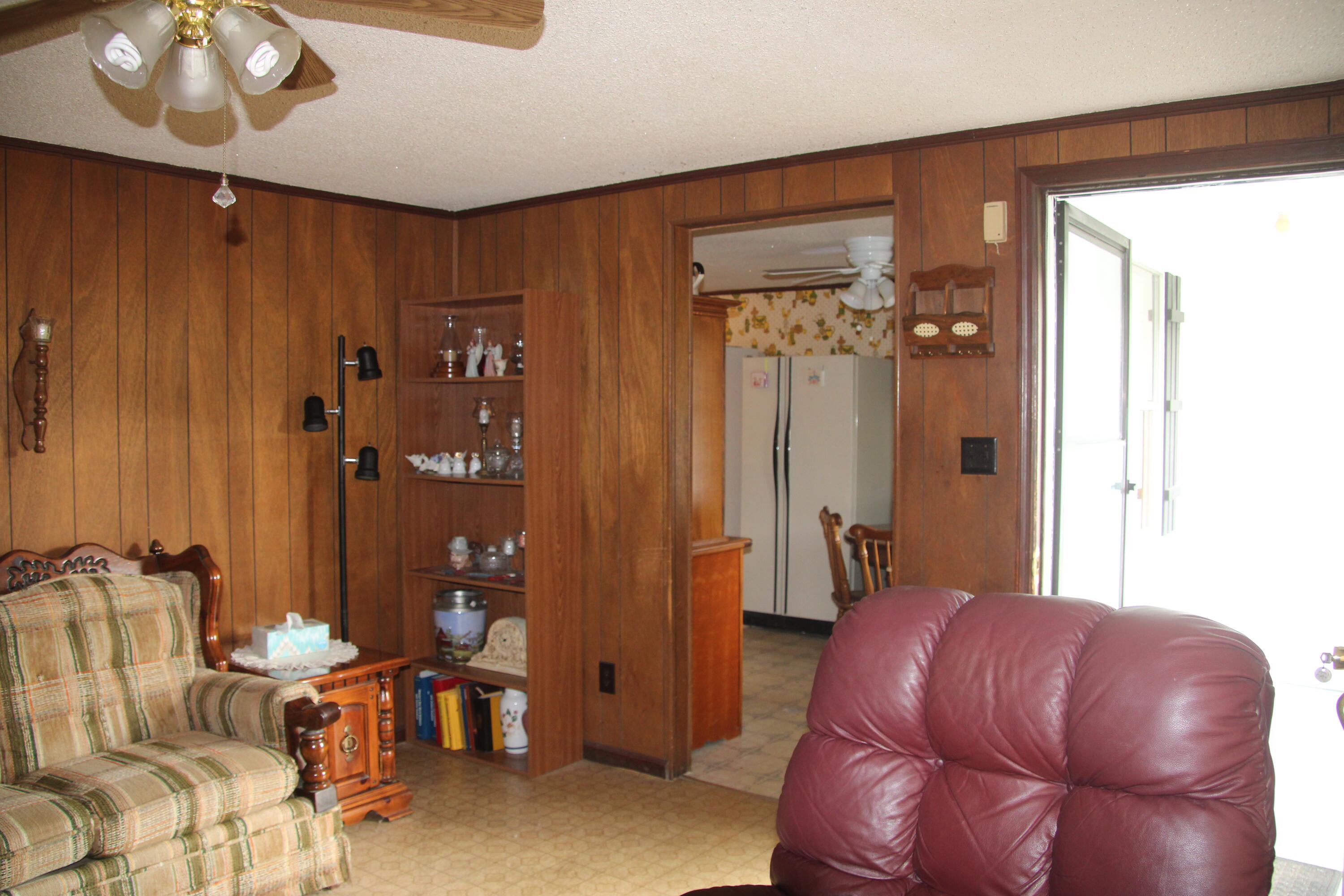 327 Burke Road Cleveland, TN 37323 - Photo 9 of 39 IMG_1138 (1)
