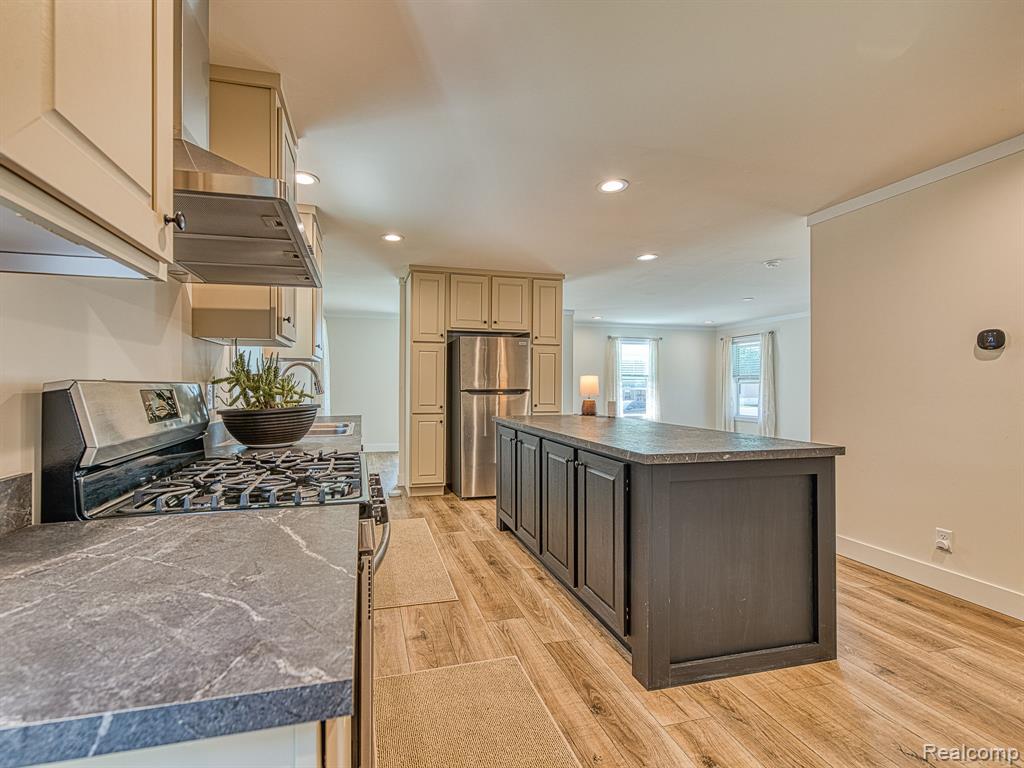 39500 Warren Road Road Canton, MI 48187 - Photo 5 of 25