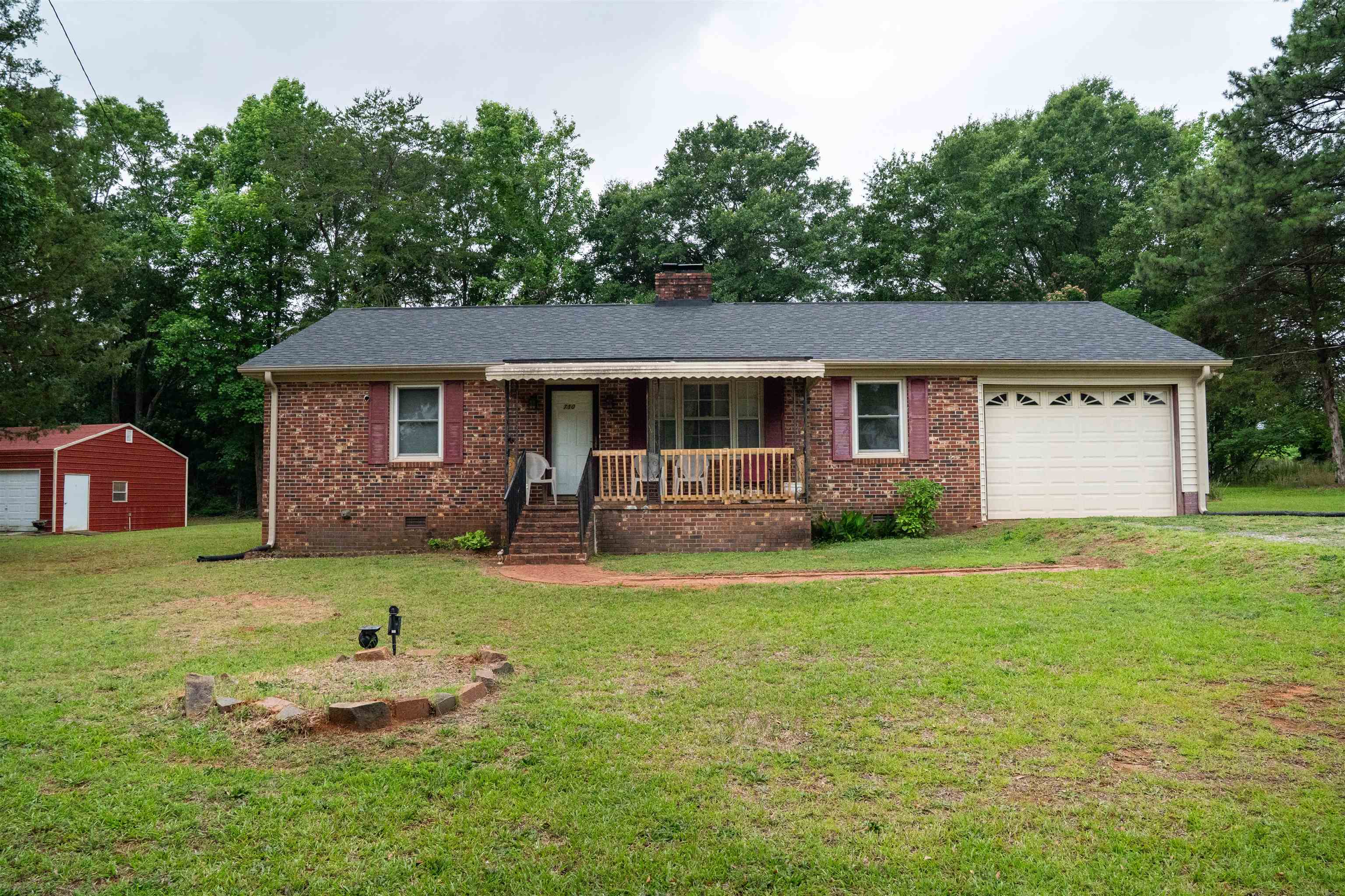 710 Neighborhood Road Wellford, SC 29385 - Photo 2 of 27