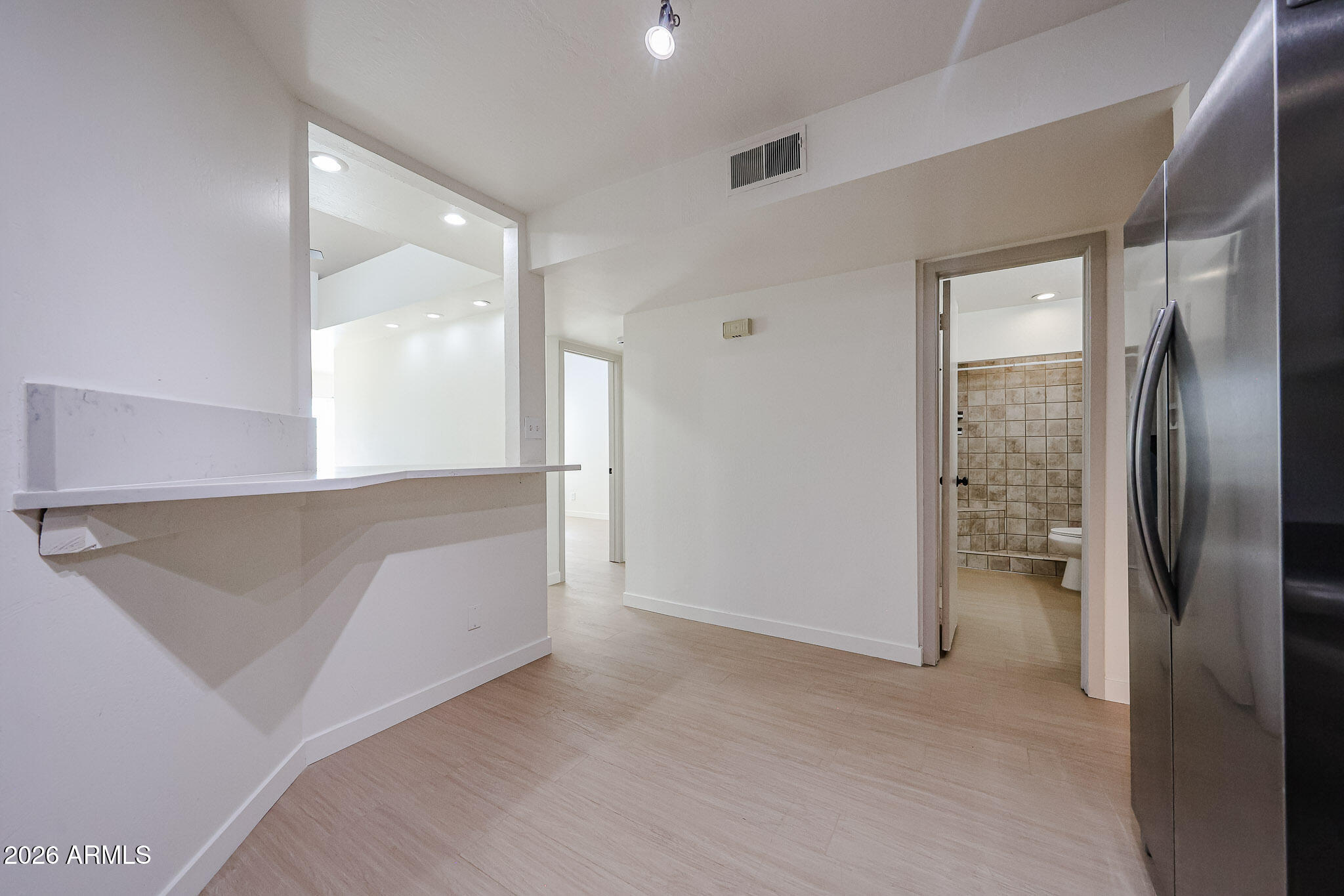 1126 West Elliot Road, Unit 2040 Chandler, AZ 85224 - Photo 11 of 27 Kitchen