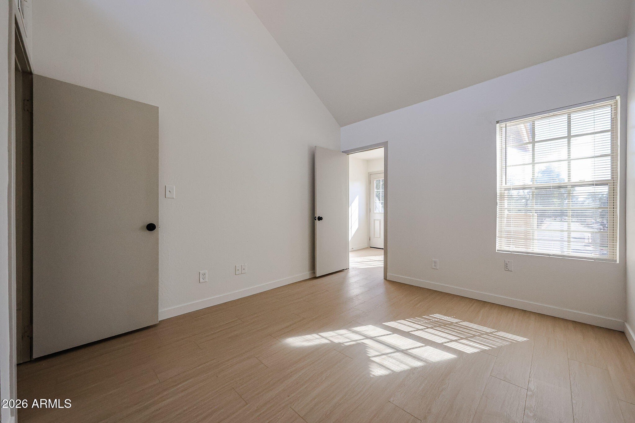 1126 West Elliot Road, Unit 2040 Chandler, AZ 85224 - Photo 15 of 27 Primary Bedroom