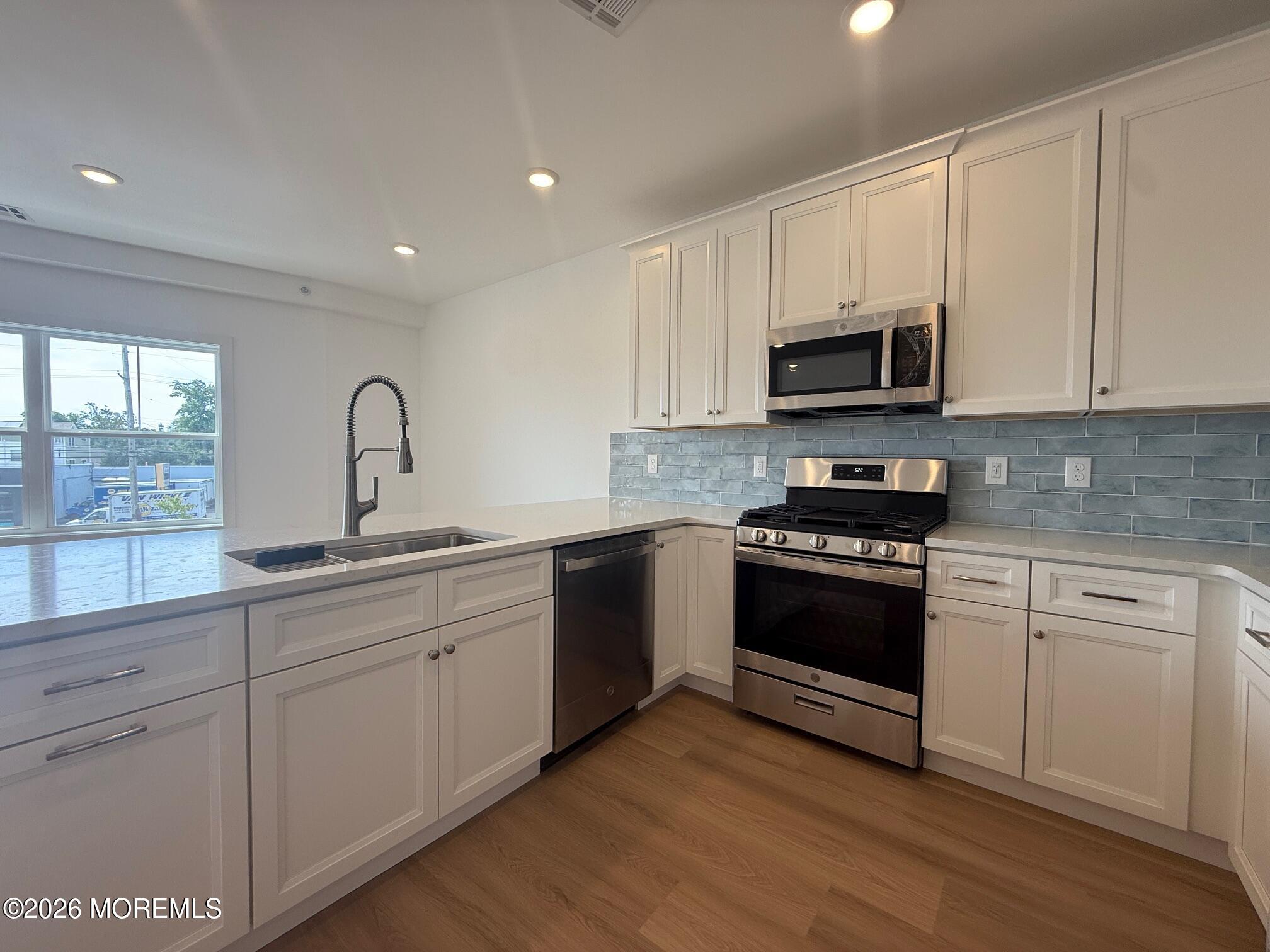 629 Ocean Road, Unit 9 Point Pleasant, NJ 08742 - Photo 7 of 19 Ocean Breeze 9 - James Ward Shore Points