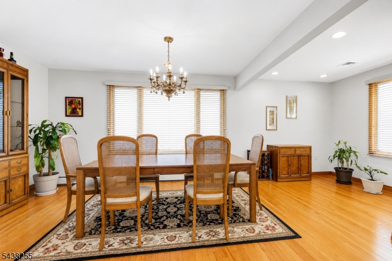 465 Ellen Street Union, NJ 07083 - Photo 4 of 41