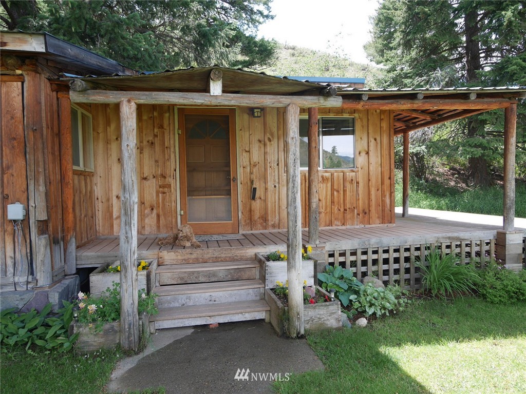 83 Davis Lake Road Winthrop, WA 98862 - Photo 8 of 24 Gallery Image 8