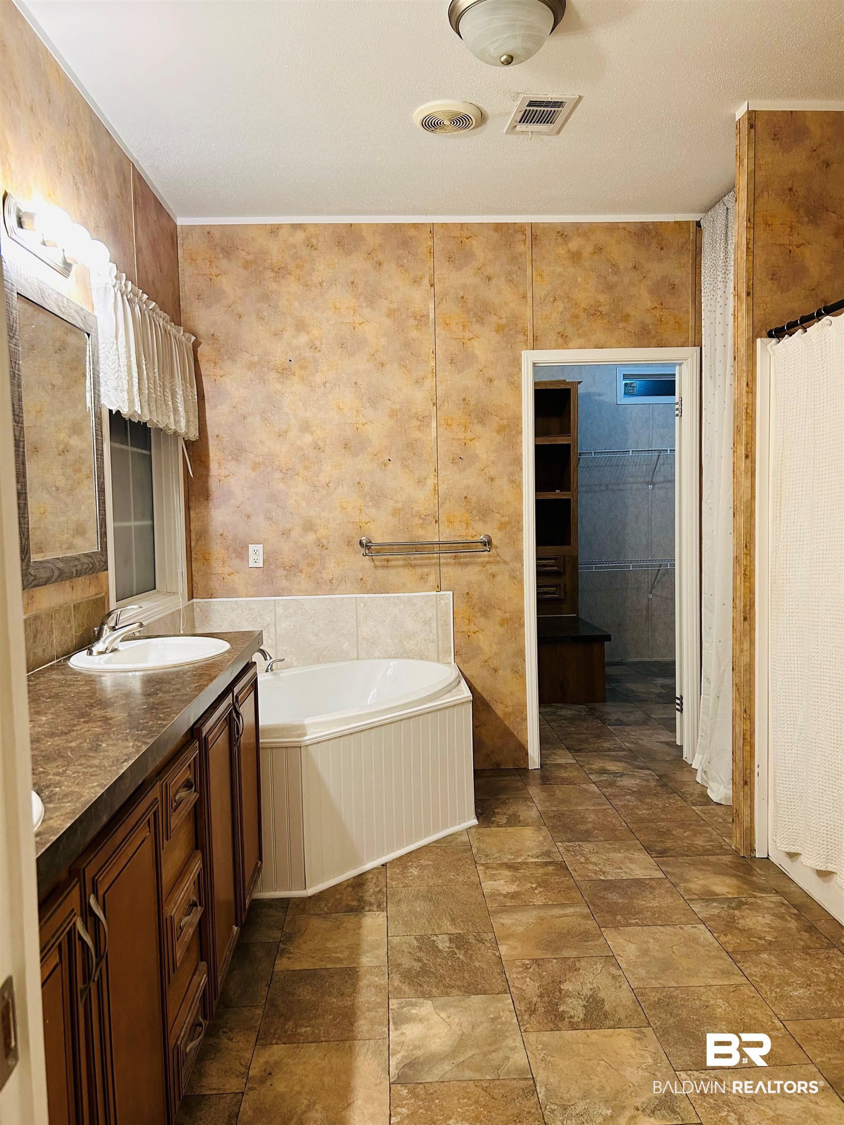 16161 John Bauer Road Summerdale, AL 36580 - Photo 11 of 23 Primary Bathroom