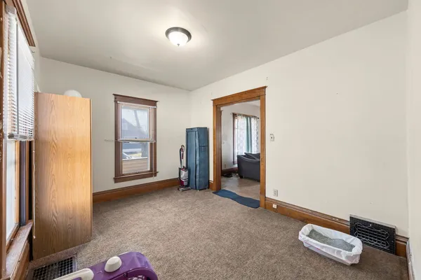 $135,000 | 319 South Willow Avenue, Joliet, IL 60436