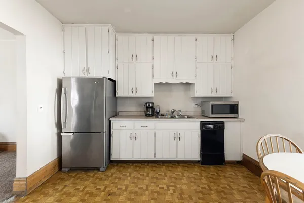 $135,000 | 319 South Willow Avenue, Joliet, IL 60436