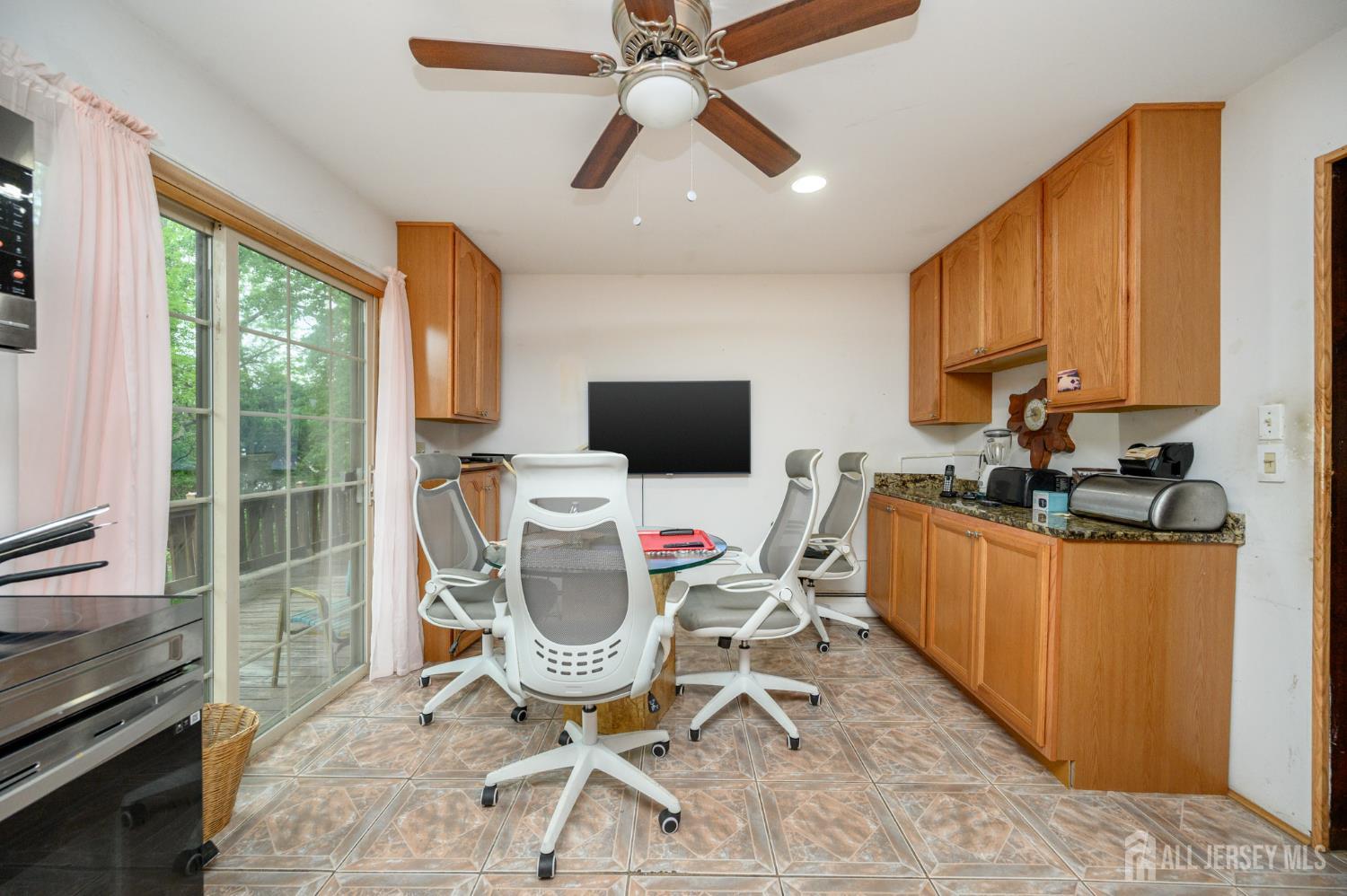 2 New Friendship Road Howell, NJ 07731 - Photo 10 of 37