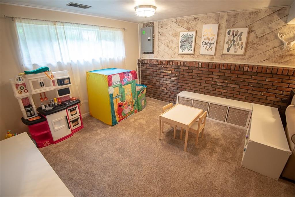 228 Hillendale Road Pittsburgh, PA 15237 - Photo 20 of 25 Playroom area of the downstairs family space could also be used as an office space or large game room.
