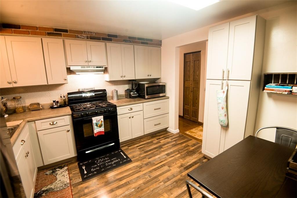 228 Hillendale Road Pittsburgh, PA 15237 - Photo 9 of 25 Great cabinet and pantry space!
