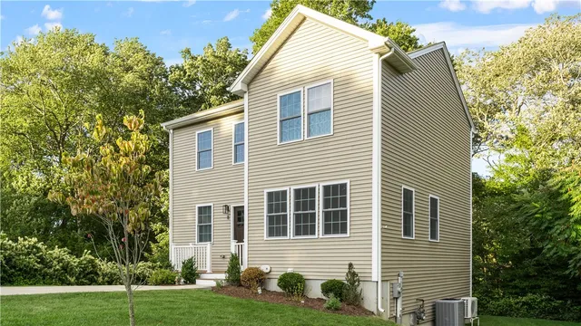 $3,850 | 8 Seabreeze Terrace, Warwick, RI 02886