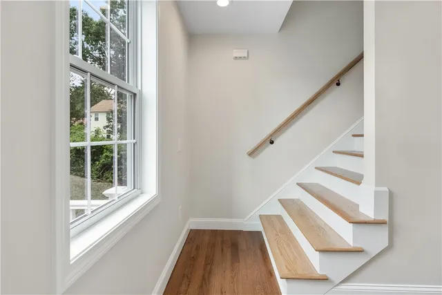 $3,850 | 8 Seabreeze Terrace, Warwick, RI 02886