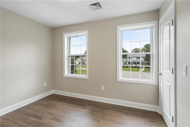 $3,850 | 8 Seabreeze Terrace, Warwick, RI 02886