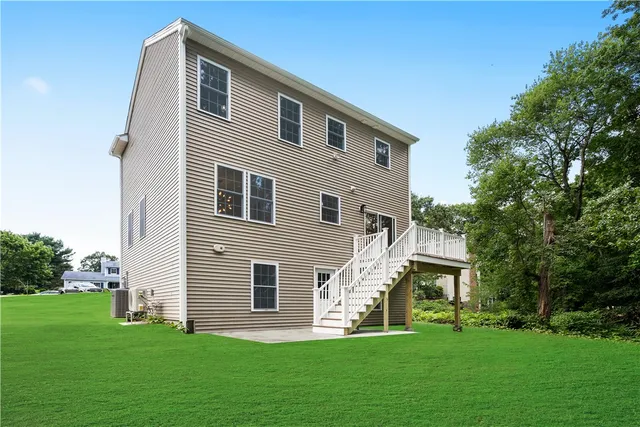 $3,850 | 8 Seabreeze Terrace, Warwick, RI 02886