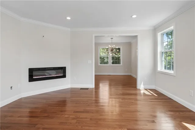 $3,850 | 8 Seabreeze Terrace, Warwick, RI 02886