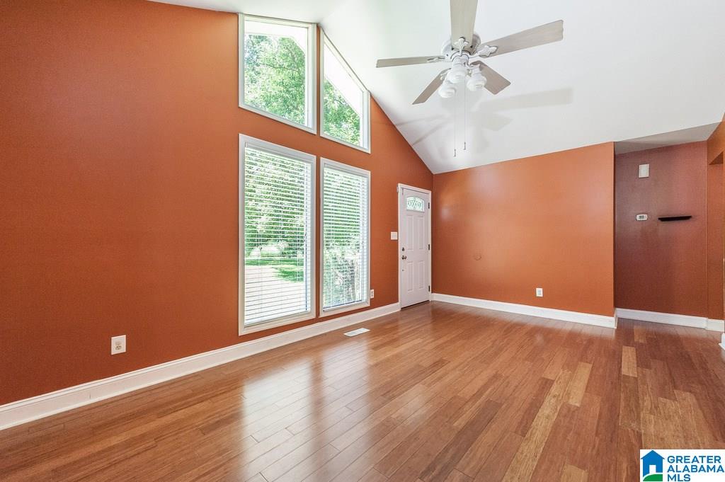 2223 Mountain View Road Birmingham, AL 35210 - Photo 3 of 25