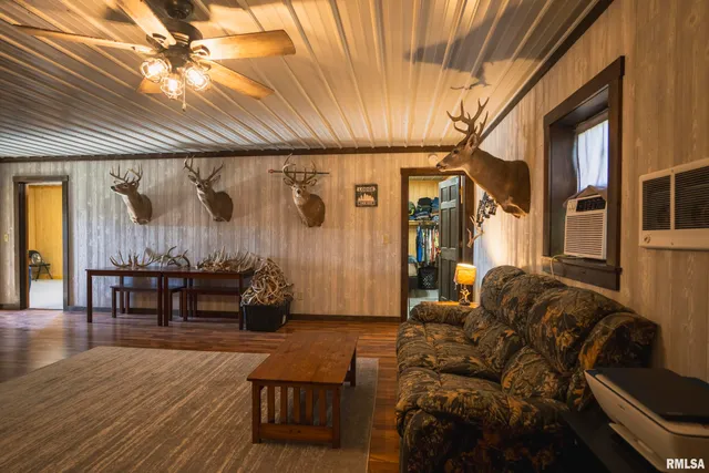 $489,000 | 1590 North Co Road 2980, Tennessee, IL 62374