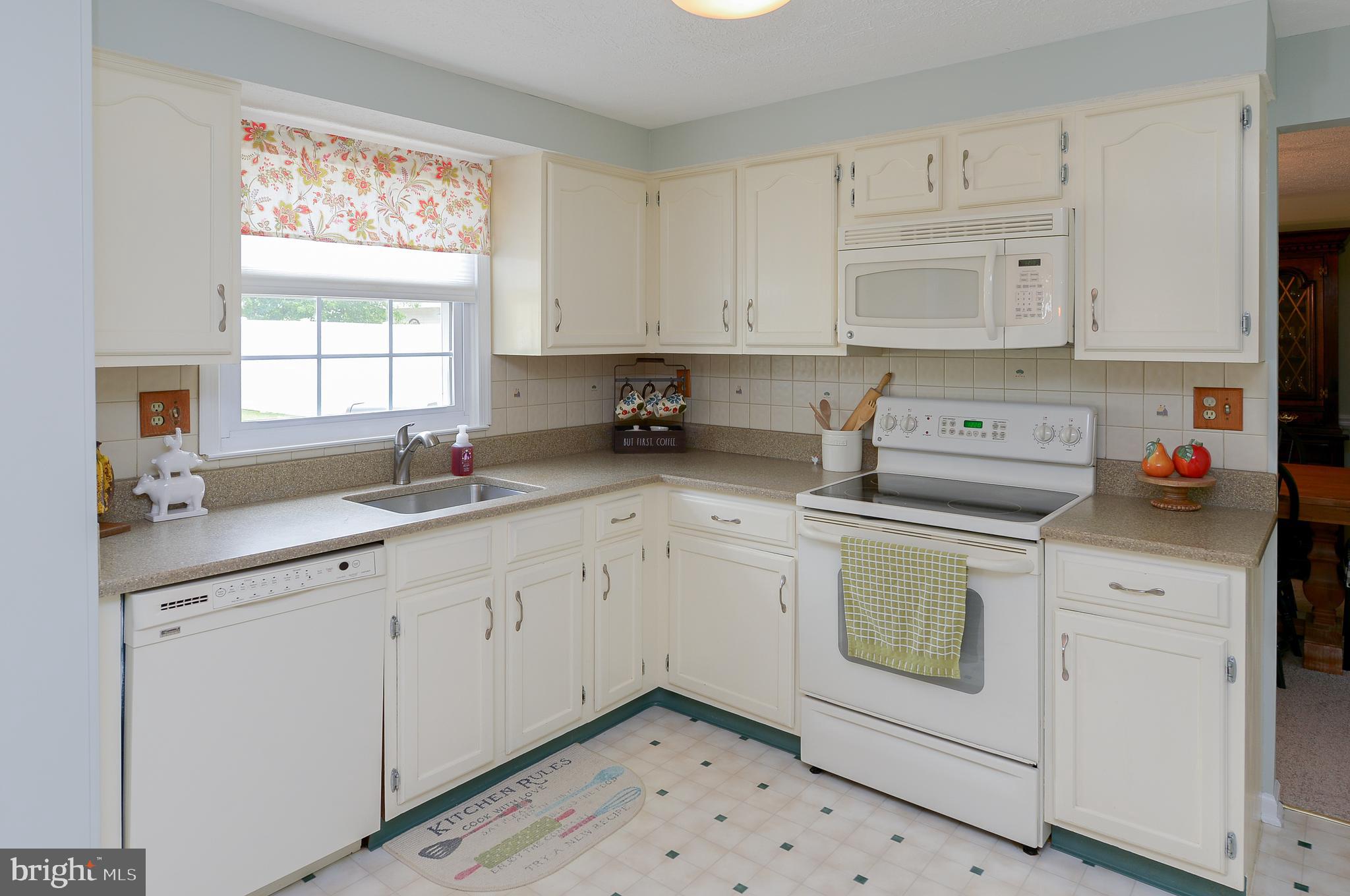 502 Parliament Road Marlton, NJ 08053 - Photo 9 of 35 Gallery Image 9