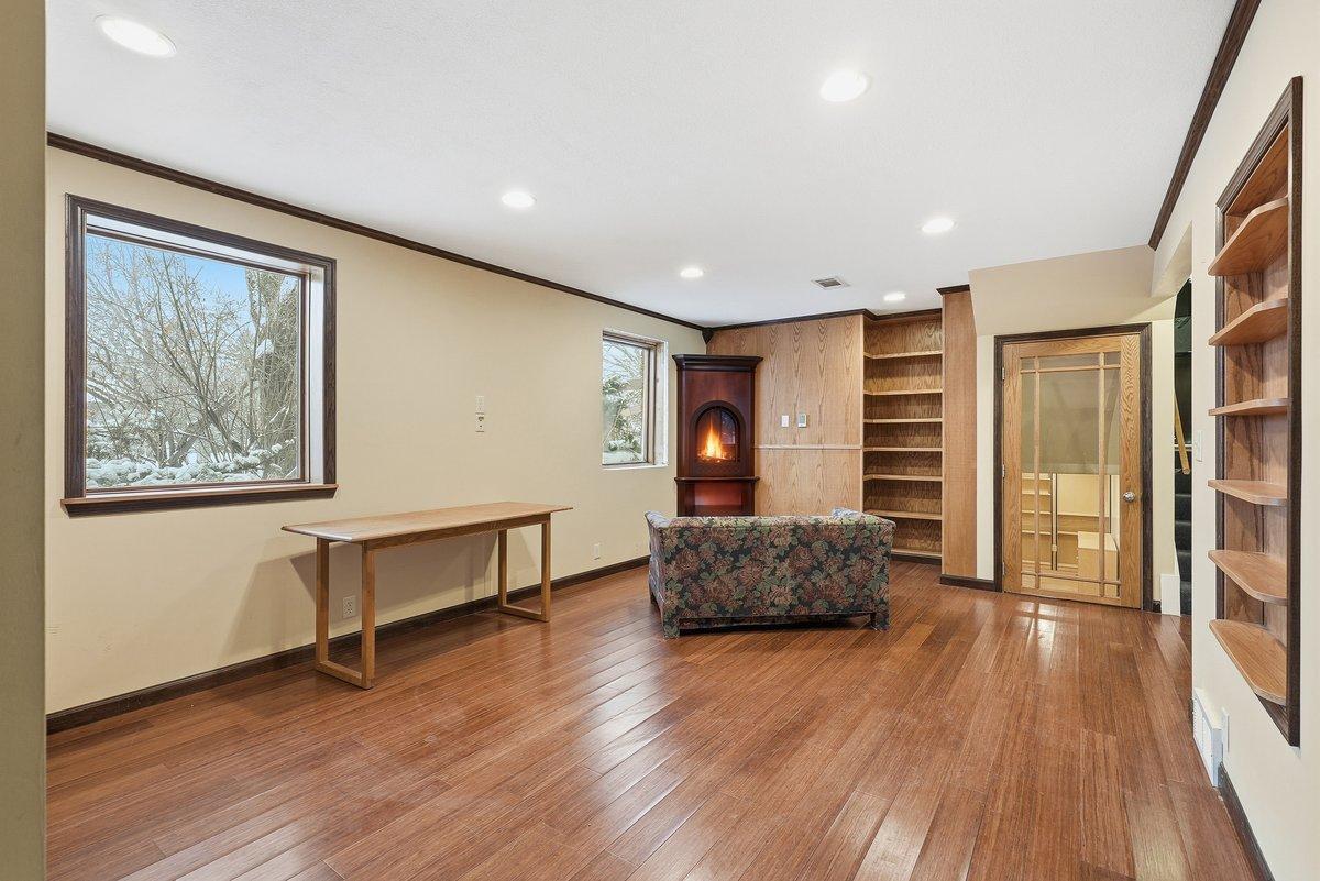 1015 West Maple Street River Falls, WI 54022 - Photo 12 of 32