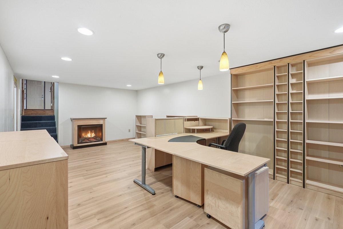 1015 West Maple Street River Falls, WI 54022 - Photo 17 of 32