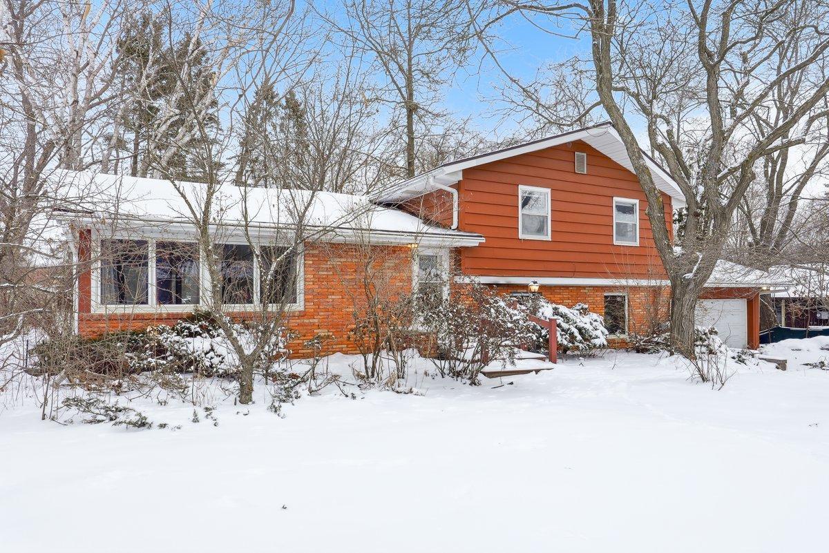 1015 West Maple Street River Falls, WI 54022 - Photo 3 of 32