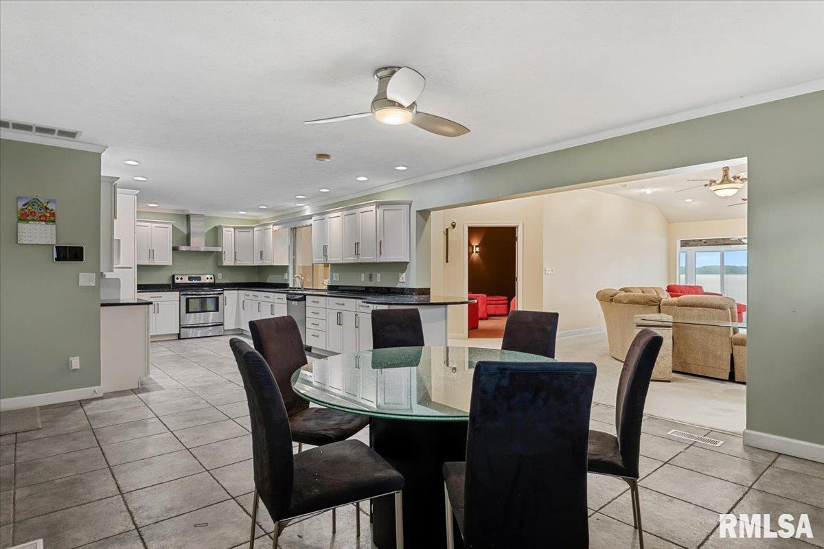 1013 East Lake Shore Drive Springfield, IL 62712 - Photo 21 of 82