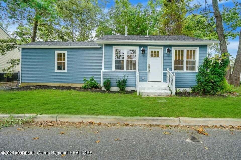 2108 Driscoll Road Toms River, NJ 08753 - Photo 1 of 14 20230619232241619039000000-o (1)