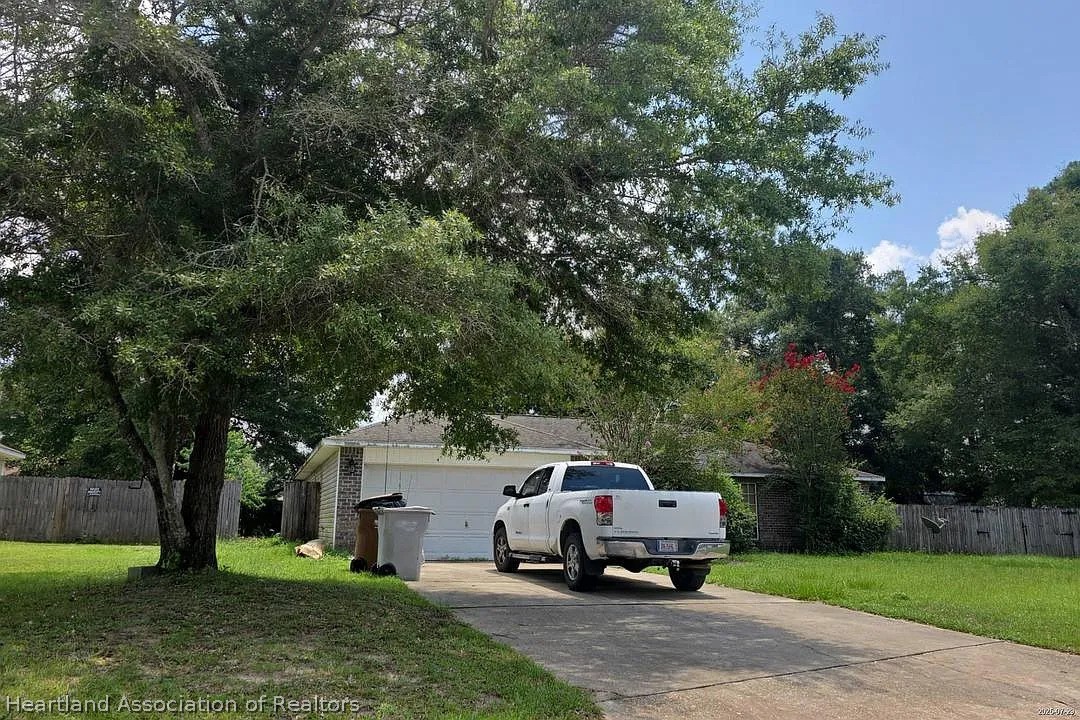 7032 Jacobsview Lane Milton, FL 32570 - Photo 2 of 4