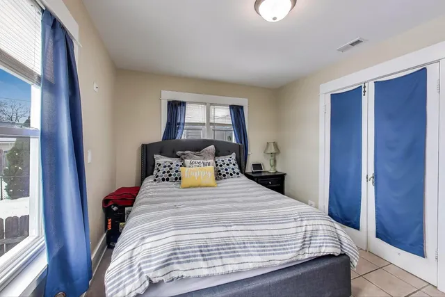 $589,900 | 4633 West Grace Street, Chicago, IL 60641