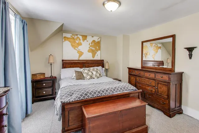 $589,900 | 4633 West Grace Street, Chicago, IL 60641