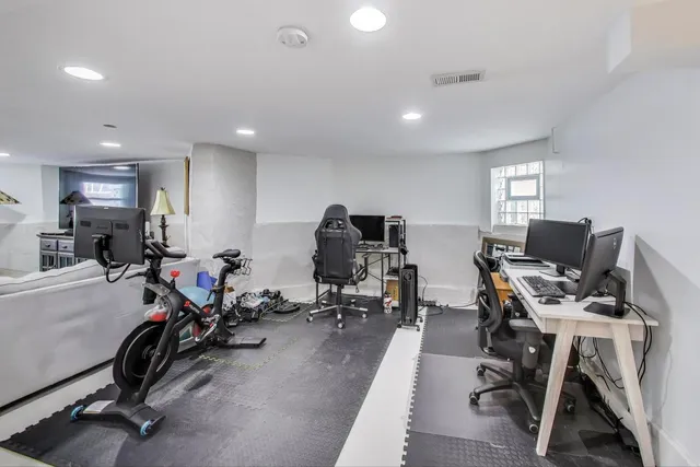 $589,900 | 4633 West Grace Street, Chicago, IL 60641