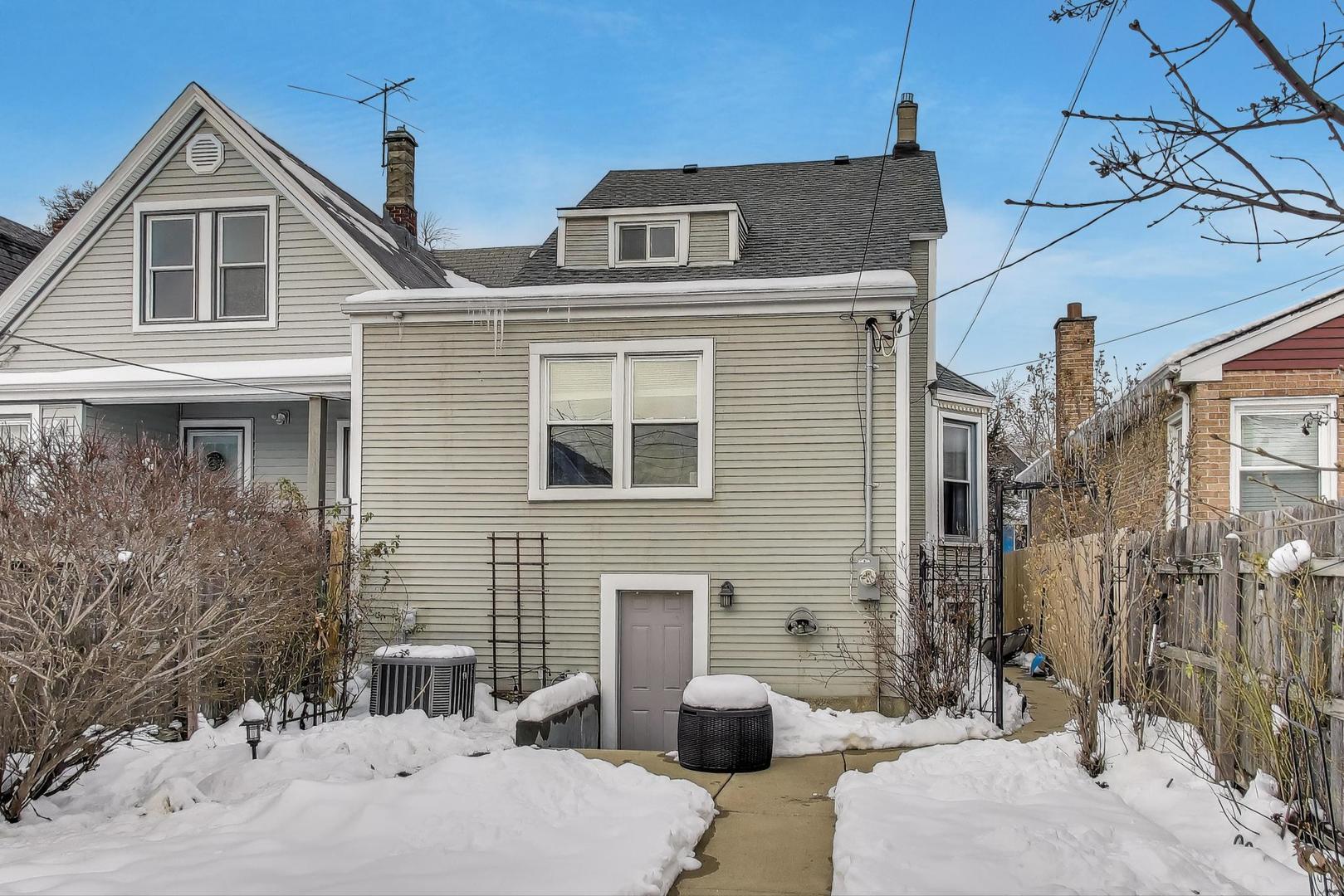 4633 West Grace Street Chicago, IL 60641 - Photo 28 of 35