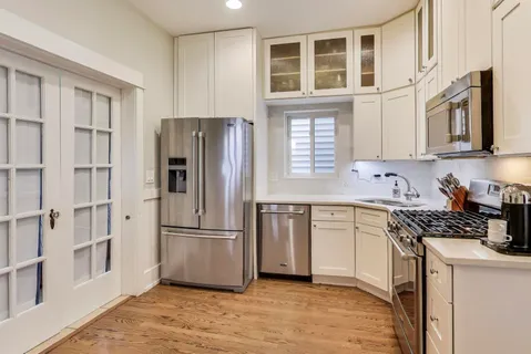 $589,900 | 4633 West Grace Street, Chicago, IL 60641