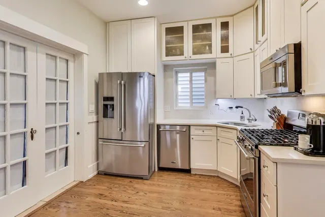 $589,900 | 4633 West Grace Street, Chicago, IL 60641