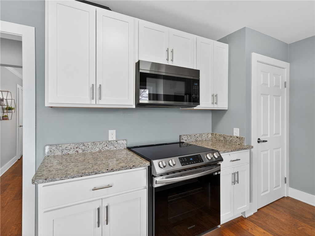 247 Ridgecrest Road Greece, NY 14626 - Photo 12 of 32
