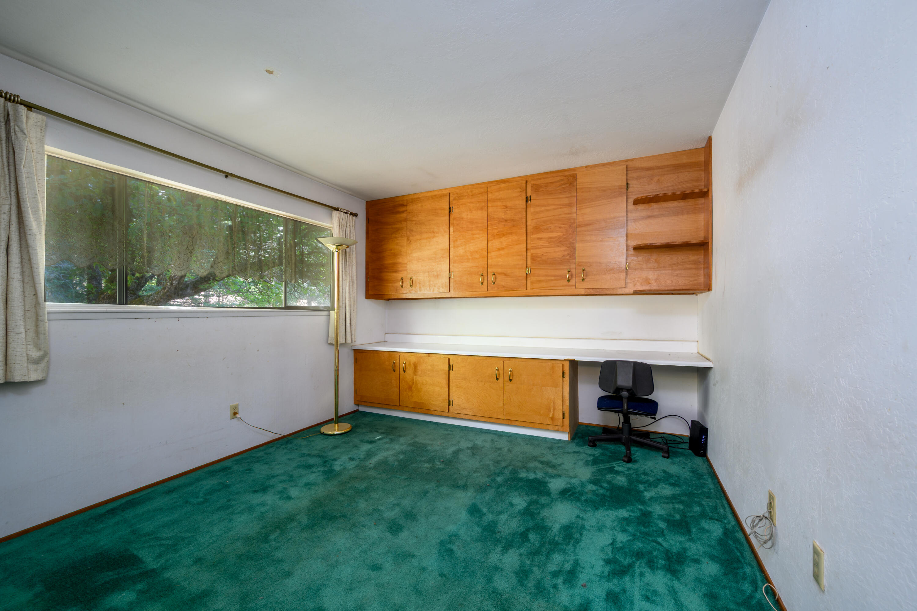 181 Meadow Road Weaverville, CA 96093 - Photo 19 of 38 bedroom 1