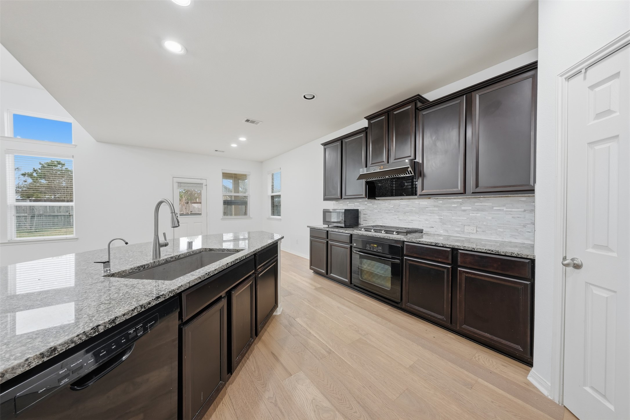 3230 Bandera Run Lane Katy, TX 77494 - Photo 15 of 50