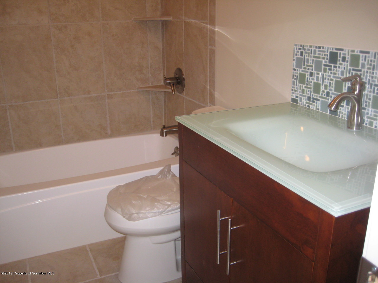 197 Carpenter Hill Road Clarks Summit, PA 18411 - Photo 18 of 26 bath